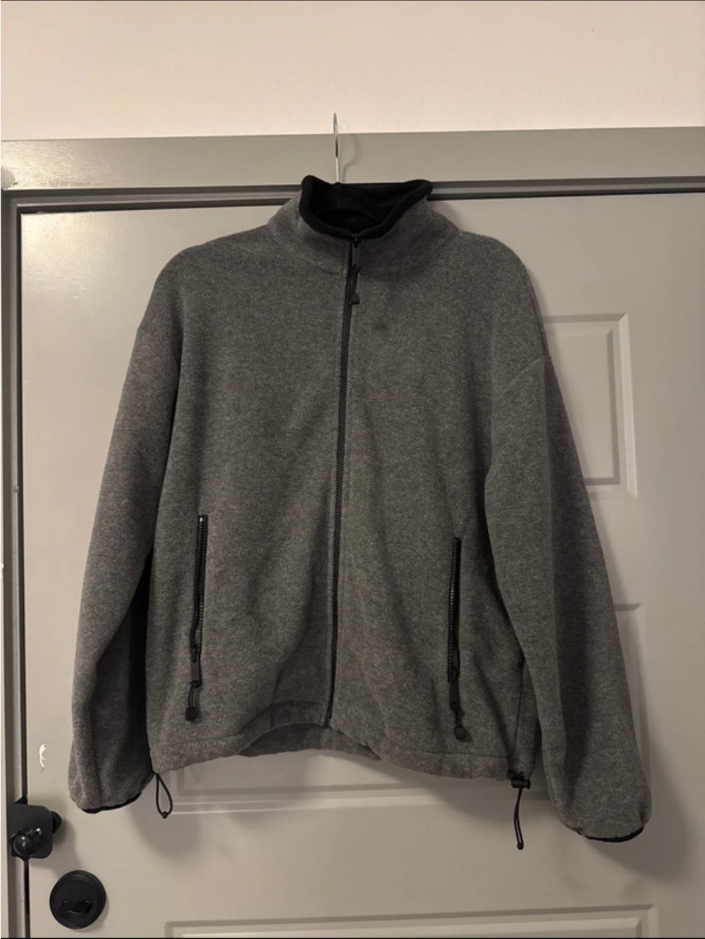 Aritzia Men's Gray Full-Zip Fleece Jacket